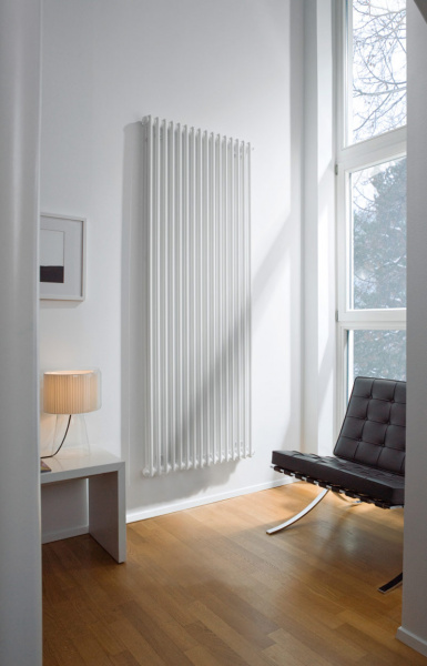  Zehnder Charleston CH 3180/08 1270  RAL 9016