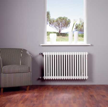  Zehnder Charleston CH 3057/30 1270  RAL 9016